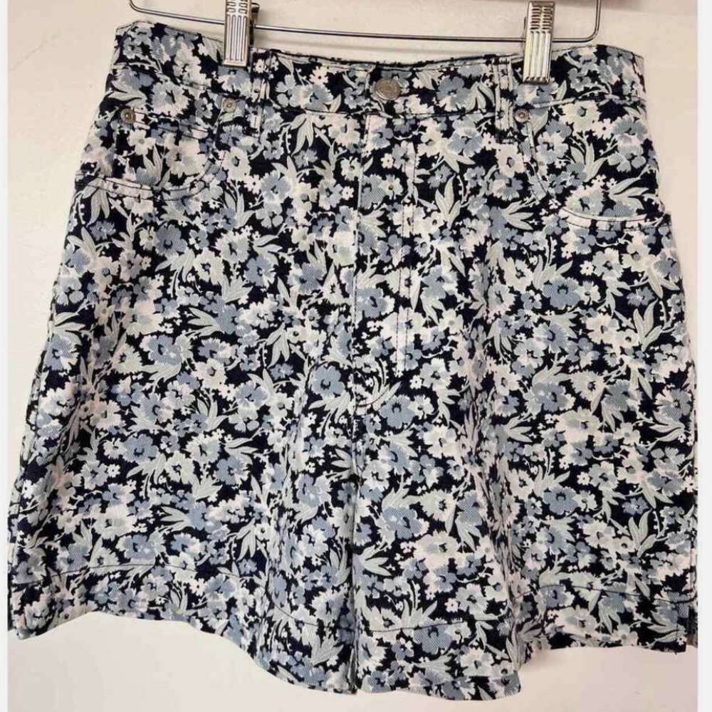 Vintage high Sierra registered floral shorts